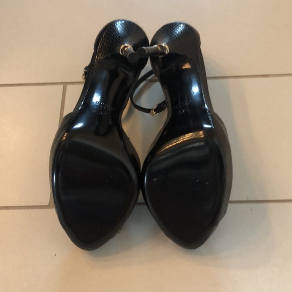 Gucci Black Snakeskin Heels with Bamboo Heel - Picture 4 of 4